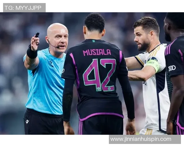 罗伊斯加盟DAZN担任欧冠专家评论员首秀点评多特对阵博德闪耀 罗伊斯加盟DAZN担任欧冠专家评论员首秀点评多特对阵博德闪耀