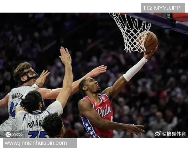 布克谈客战快船主场揭幕战:对手必将展现强烈侵略性 布克谈客战快船主场揭幕战:对手必将展现强烈侵略性