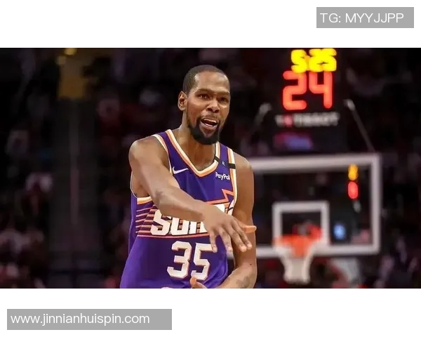 杜兰特谈团队合作的重要性传球能减轻队友压力提升整体表现 杜兰特谈团队合作的重要性传球能减轻队友压力提升整体表现