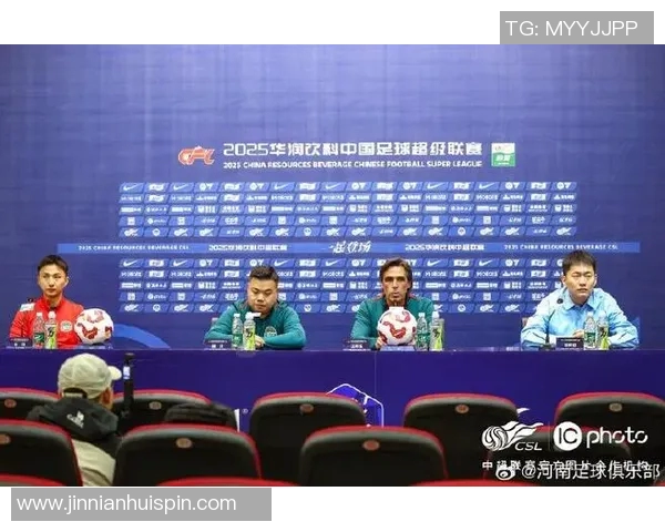 河南俱乐部酒祖杜康与云南玉昆战平尹鸿博中超告别战感人落幕