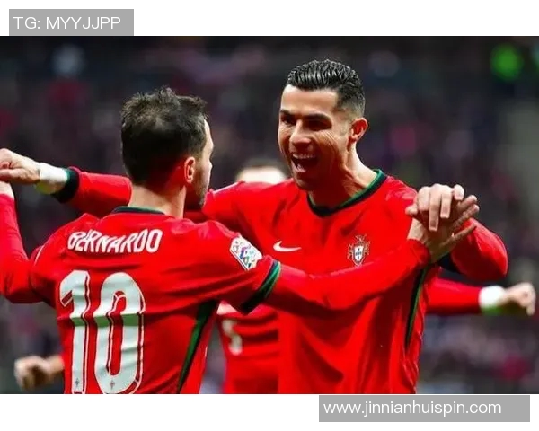 C罗将FIFA最佳投票权交给B席展现队长风范